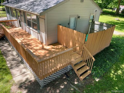 Tiny photo for 3003 Creston Avenue, Lansing City, MI 48906 (MLS # 20261036346)