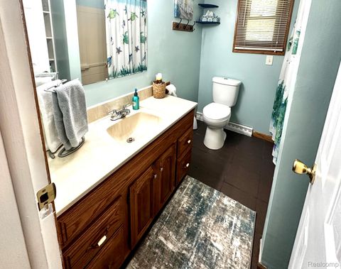 Tiny photo for 3003 Creston Avenue, Lansing City, MI 48906 (MLS # 20261036346)