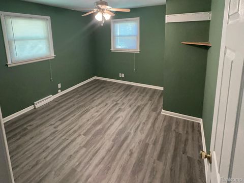 Tiny photo for 3003 Creston Avenue, Lansing City, MI 48906 (MLS # 20261036346)