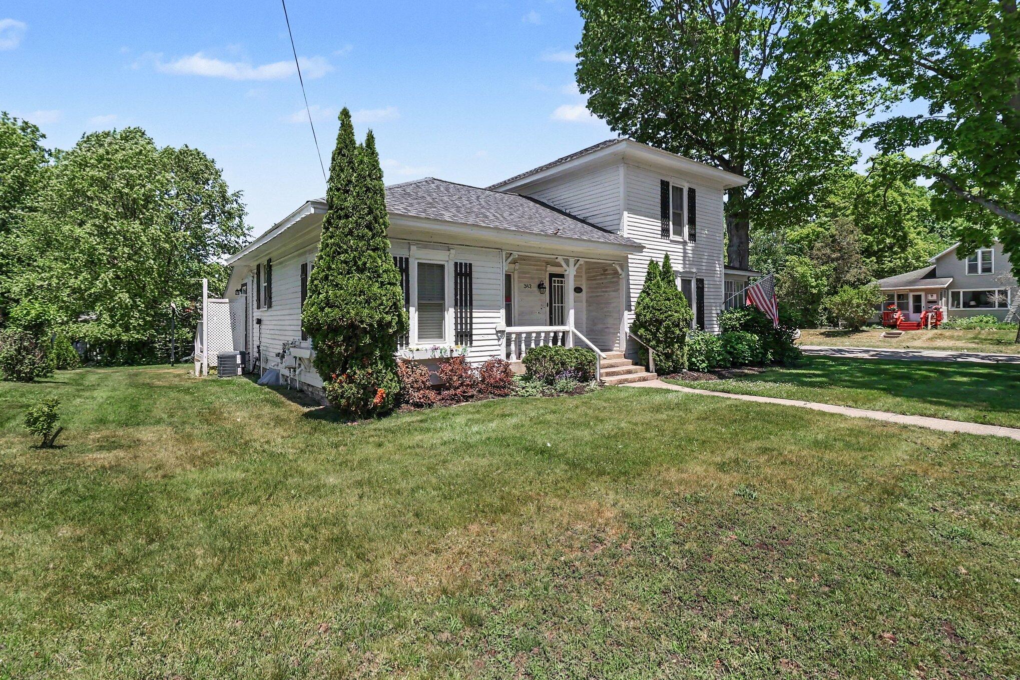 382 E 3rd Street
