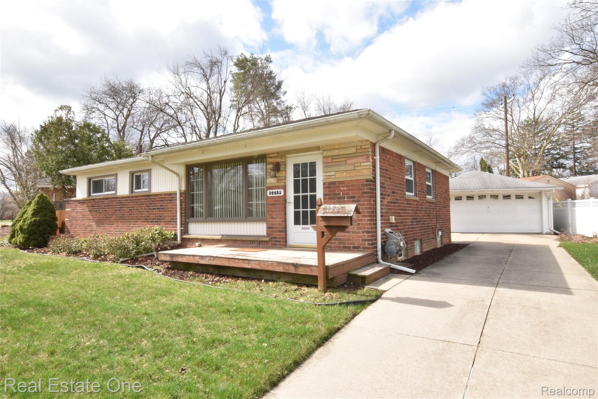 36685 Angeline Circle