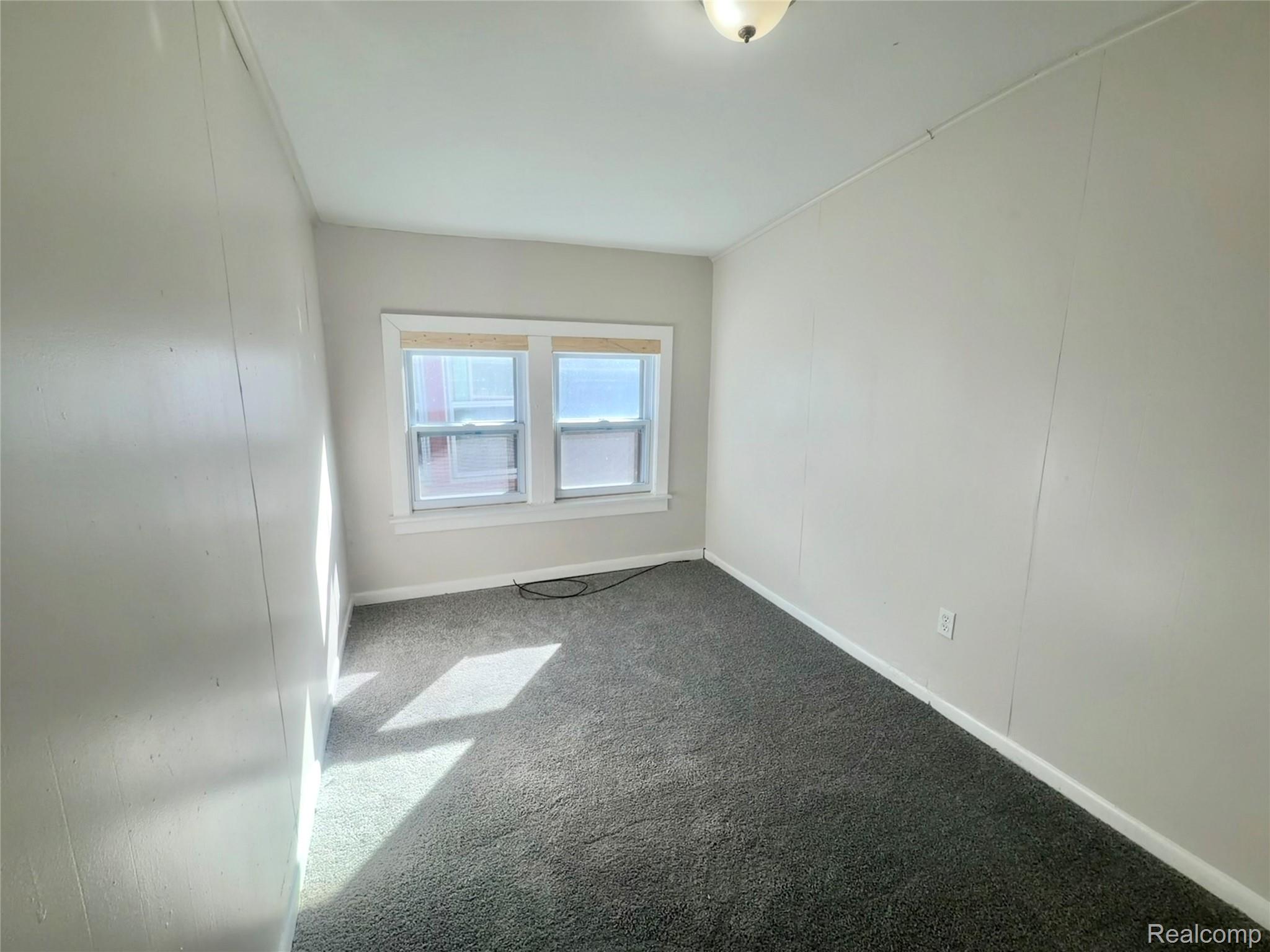 Detroit City, Michigan 48221, United States, 5 Bedrooms Bedrooms, ,1 BathroomBathrooms,Residential,Active,232839