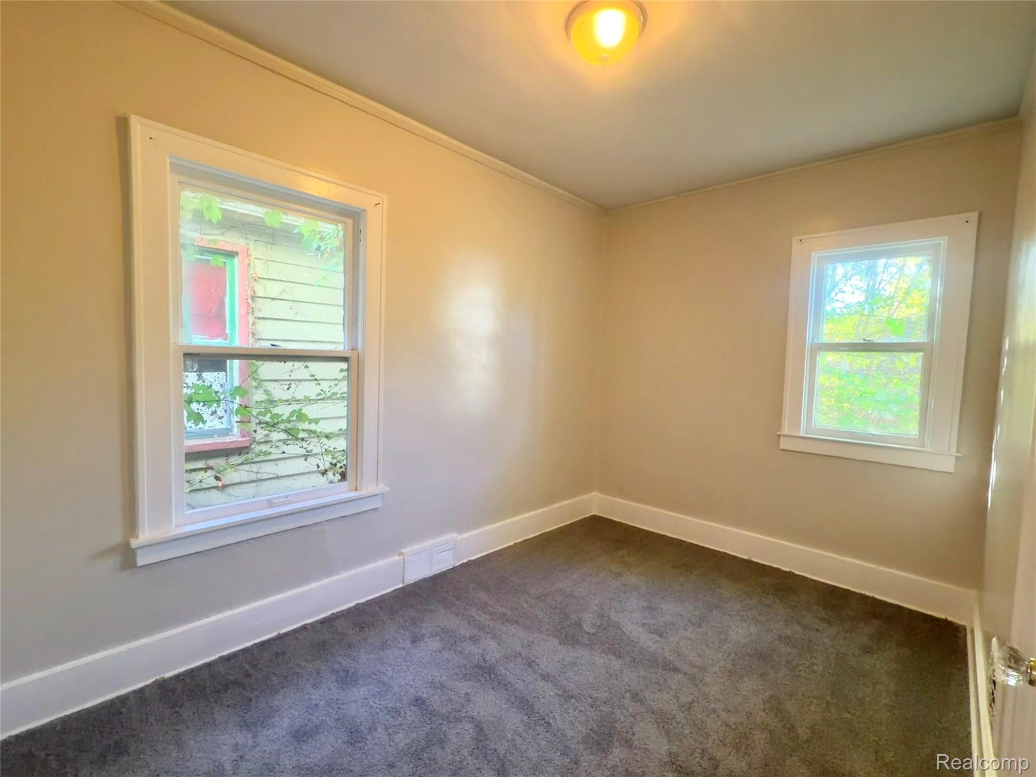 Detroit City, Michigan 48221, United States, 5 Bedrooms Bedrooms, ,1 BathroomBathrooms,Residential,Active,232839