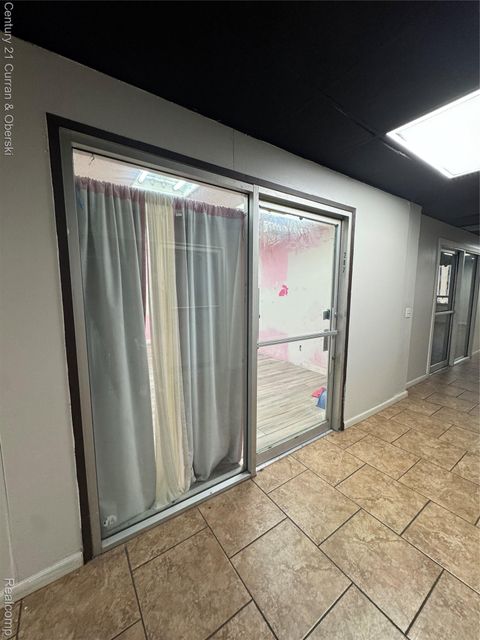 21600 Greenfield Road 207 Oak Park City MI 48237