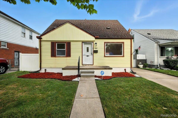 7445 ROCKDALE, REDFORD, MI 48239 - Image acb664f30fce1c1f7dbd4300e2dec12a/3005755360