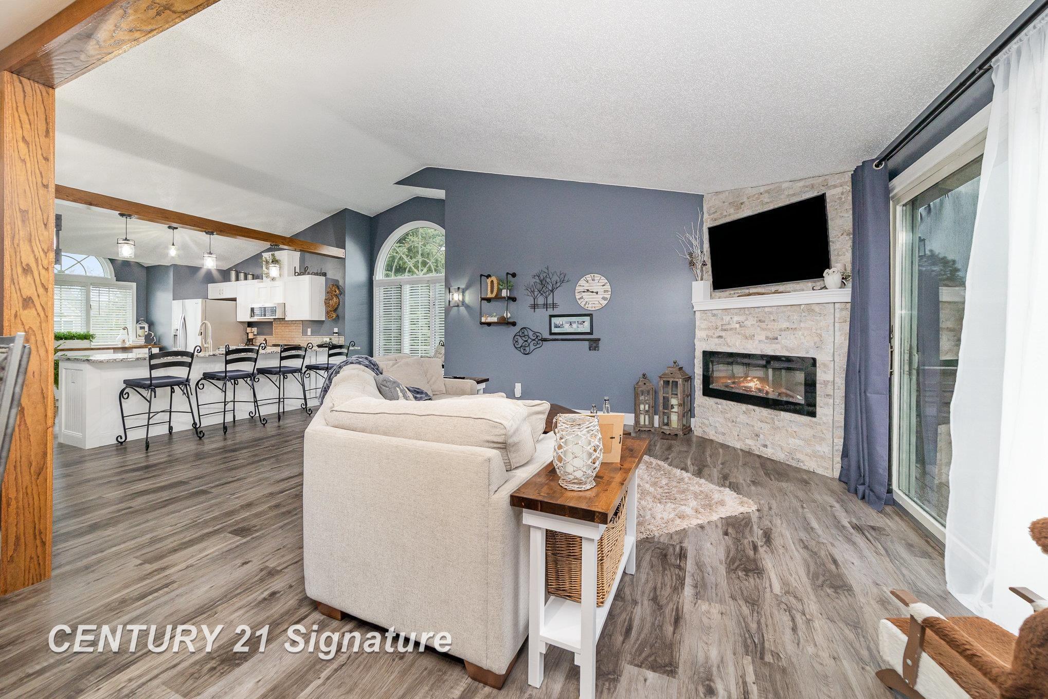 6 W Mallard Cove Drive