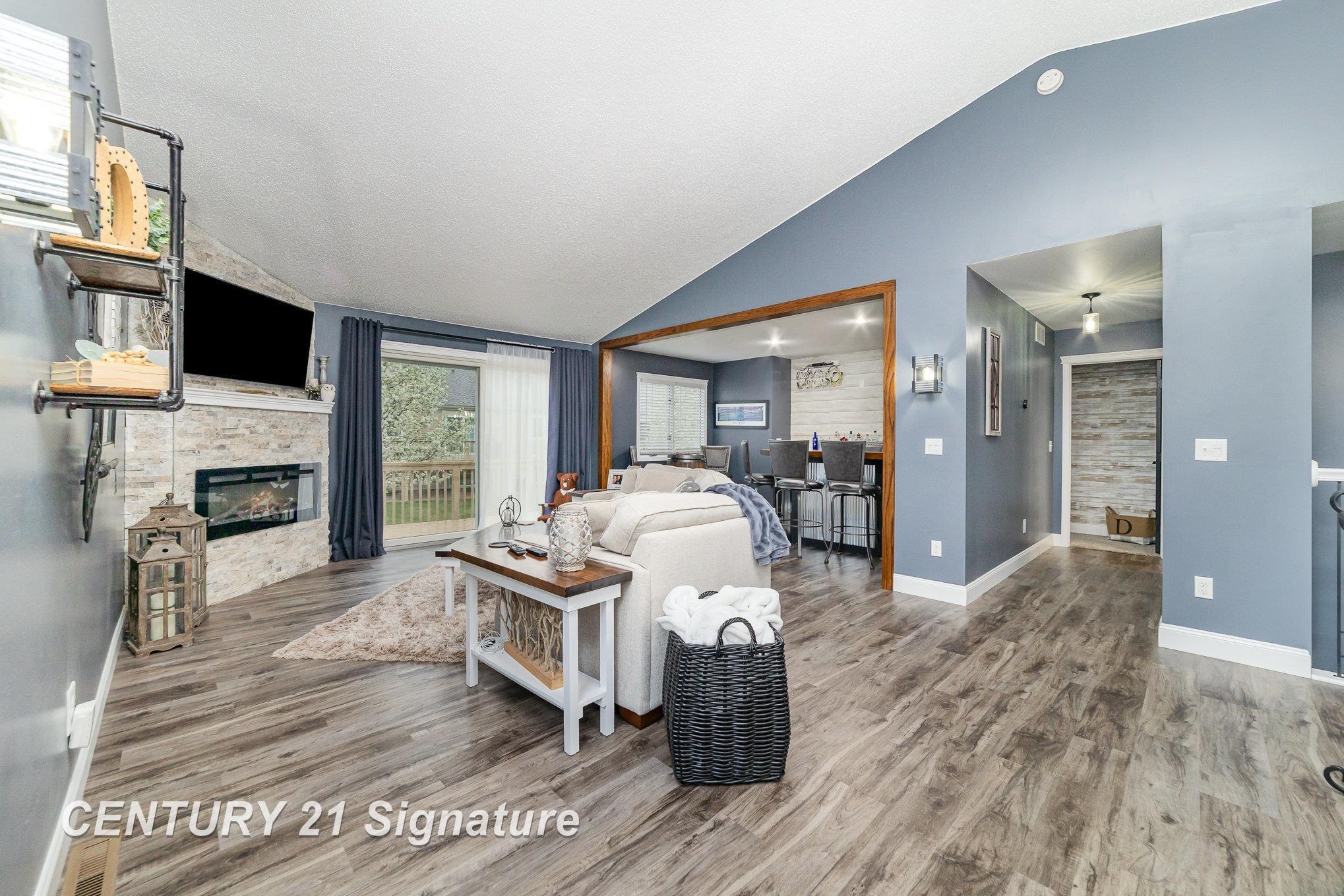 6 W Mallard Cove Drive