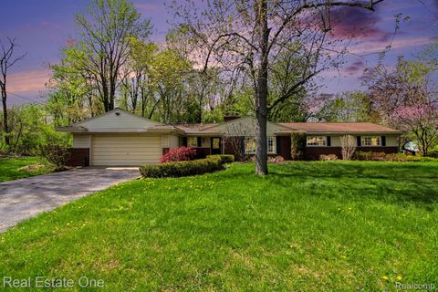 23701 Heartwood Novi City MI 48374