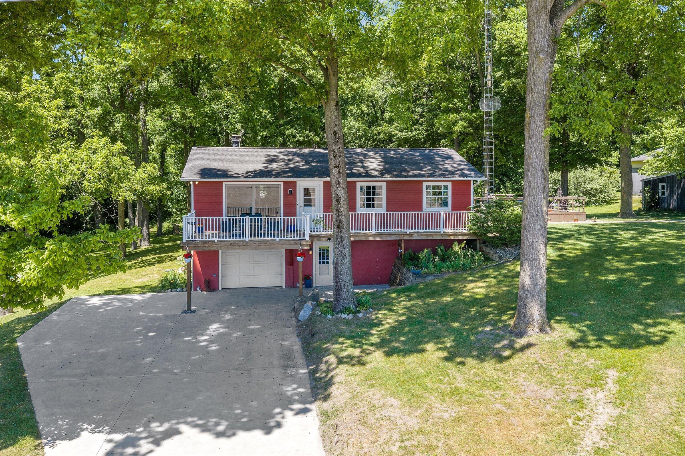 Properties Available 1 - 1 22420 McKenzie Street