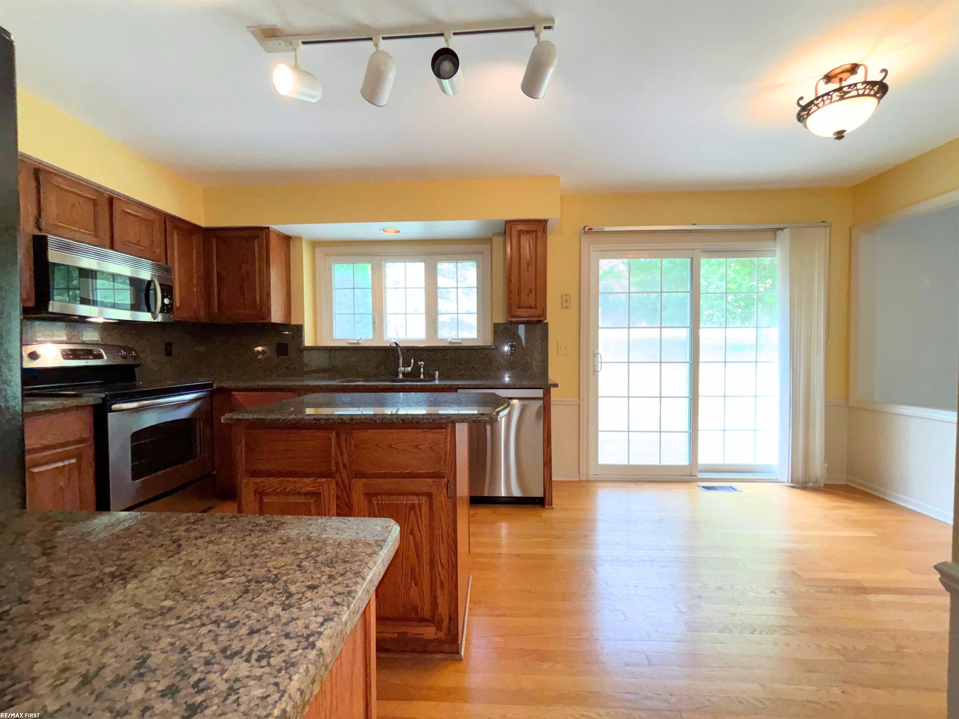 2356 Pleasant View Drive