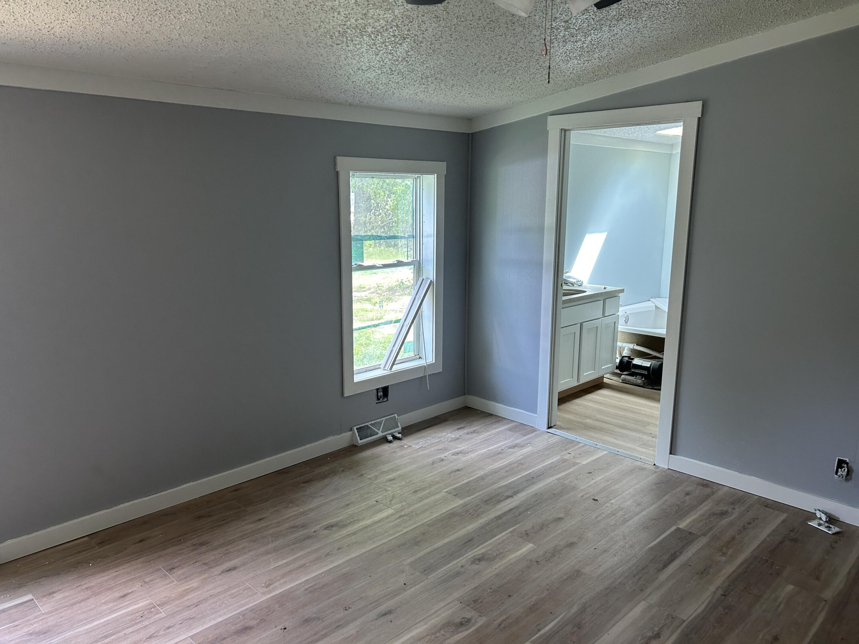 Decatur Township, Michigan 49045, United States, 3 Bedrooms Bedrooms, ,2 BathroomsBathrooms,Residential,Pending,137678