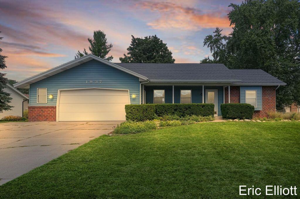 1937 Mulberry Lane