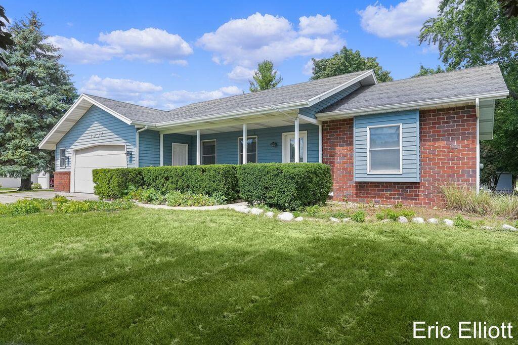 1937 Mulberry Lane
