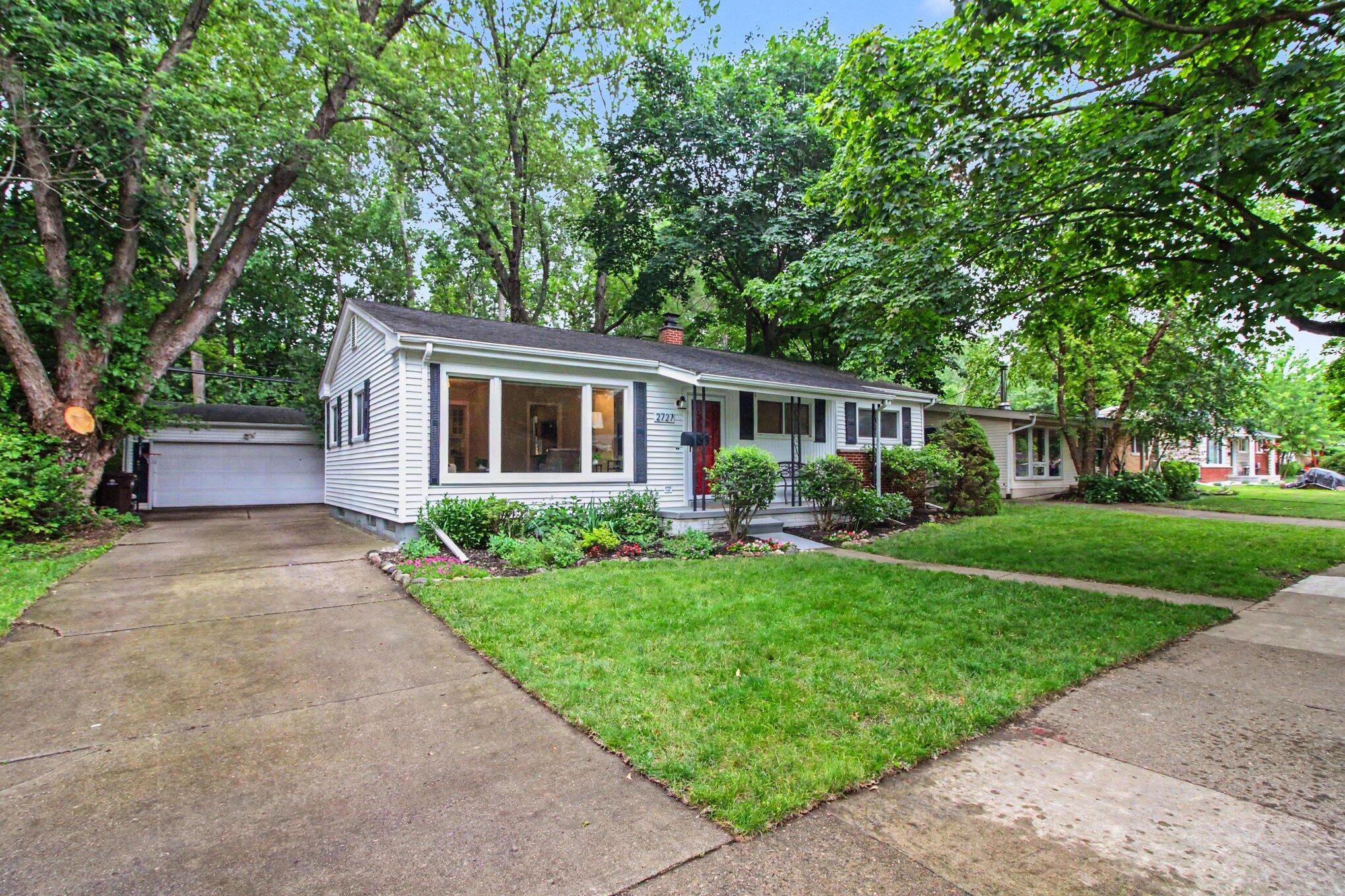 2727 Hampshire Road
