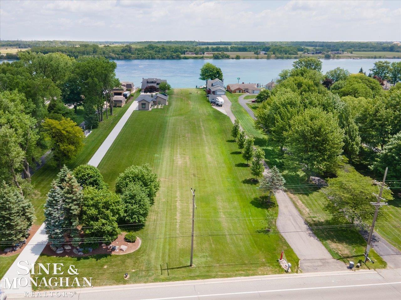 4147 River Road Road