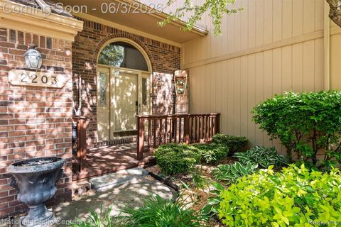 Tiny photo for 2203 Rochelle Park Drive, Rochester Hills City, MI 48309 (MLS # 20261039638)