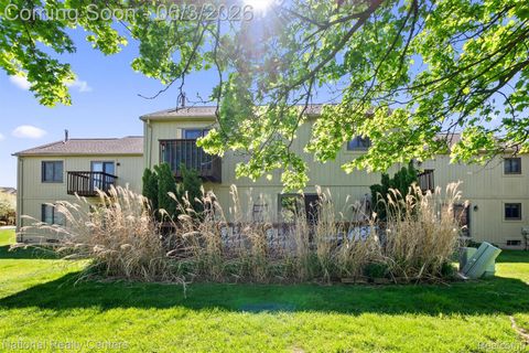 Tiny photo for 2203 Rochelle Park Drive, Rochester Hills City, MI 48309 (MLS # 20261039638)