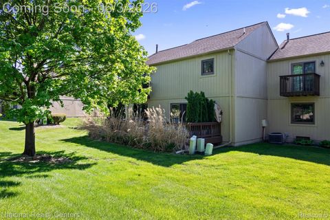 Tiny photo for 2203 Rochelle Park Drive, Rochester Hills City, MI 48309 (MLS # 20261039638)