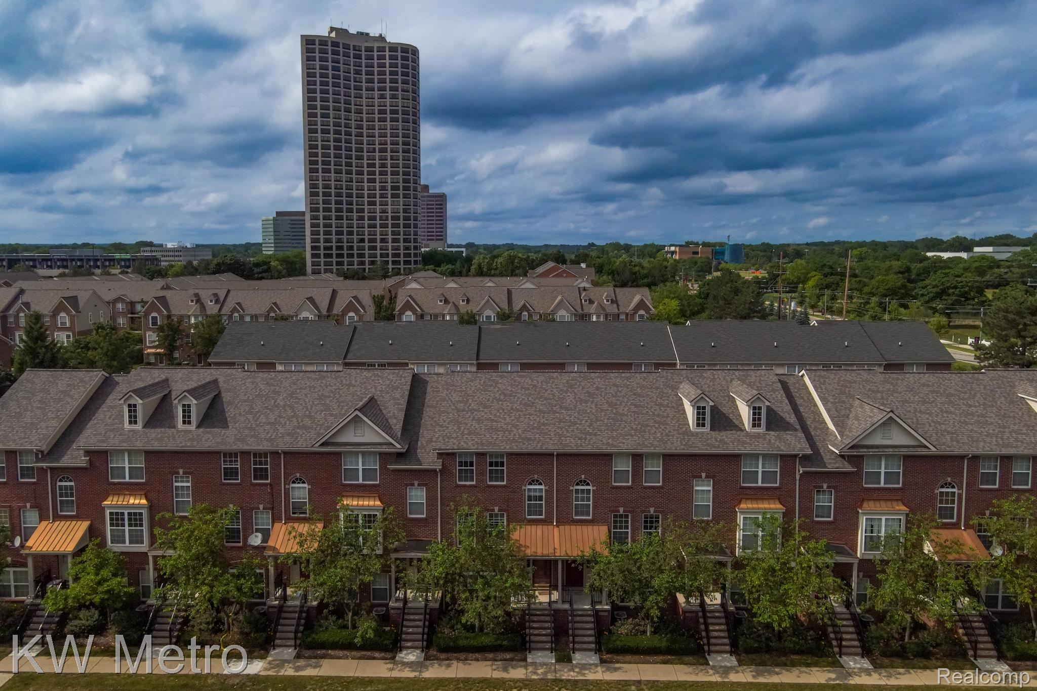 25493 Saint James