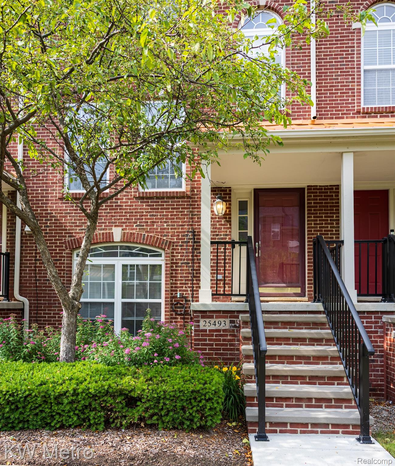 25493 Saint James