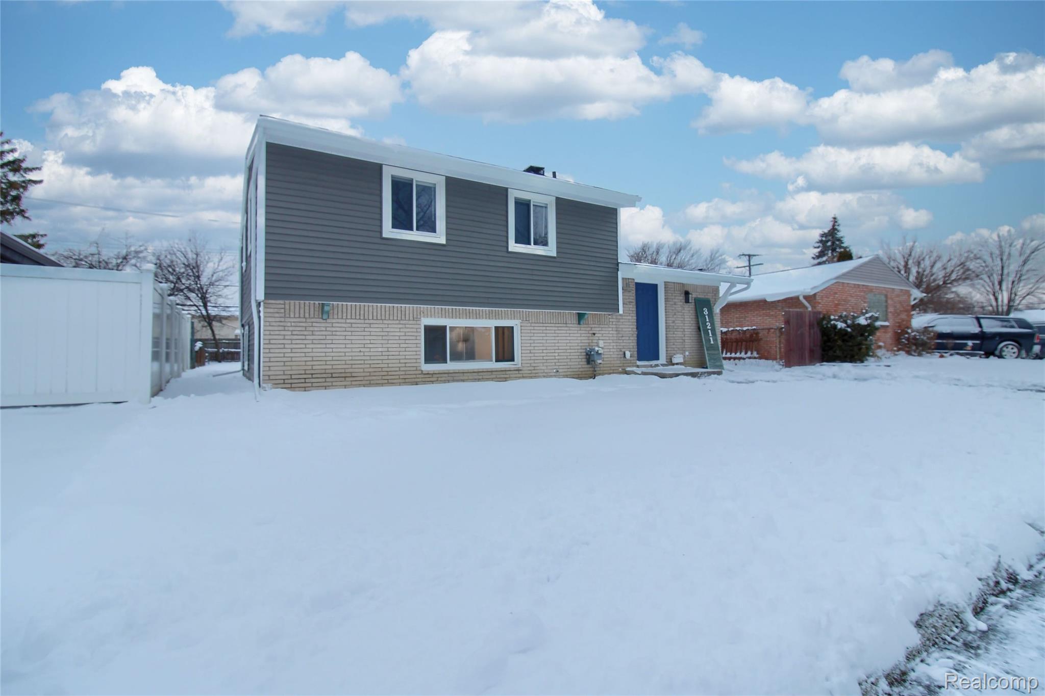 31211 Hiveley Street