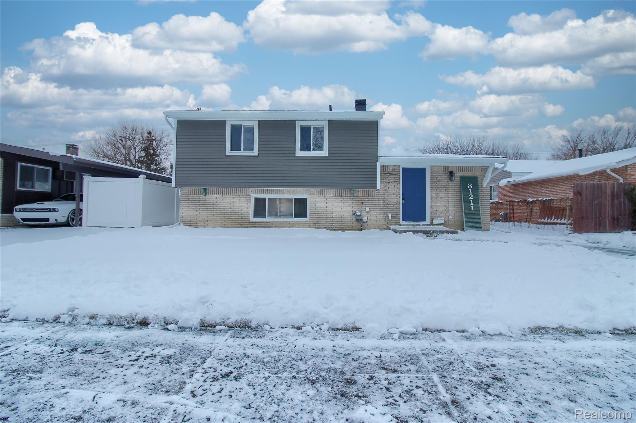 31211 Hiveley Street