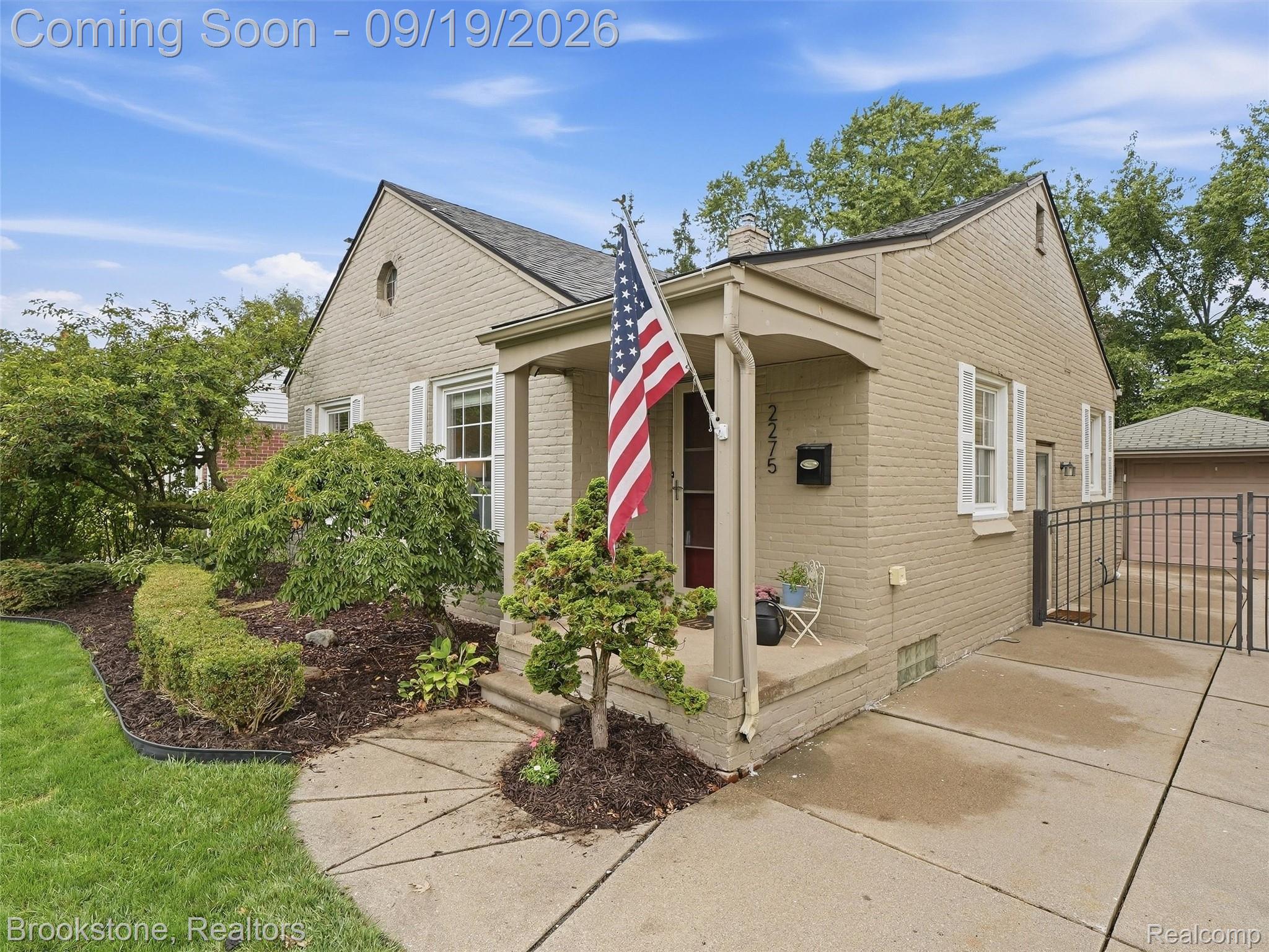 2275 Dorchester Road