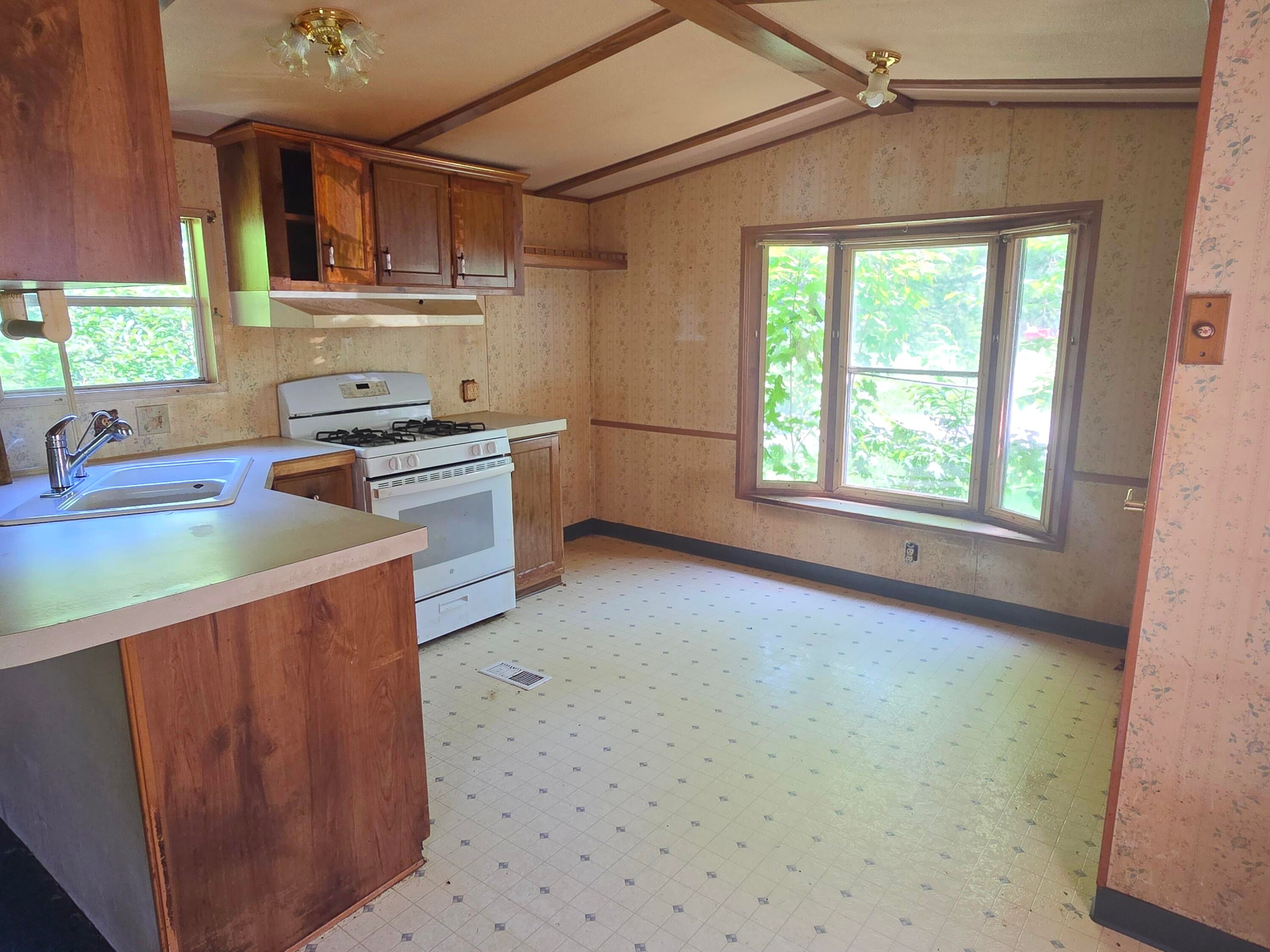 123 Sessions Road