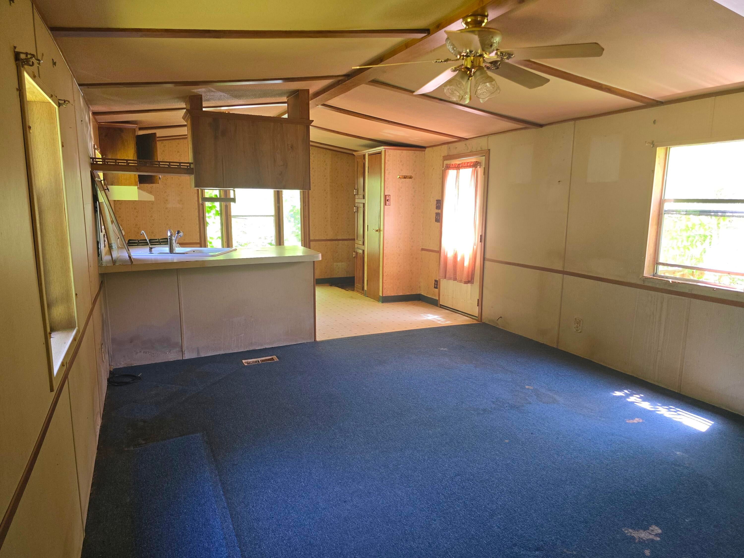 123 Sessions Road