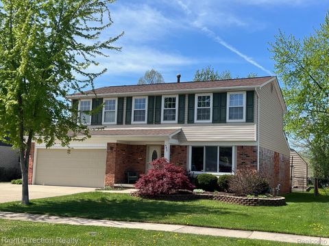 682 Queens Way Canton Charter Township MI 48188
