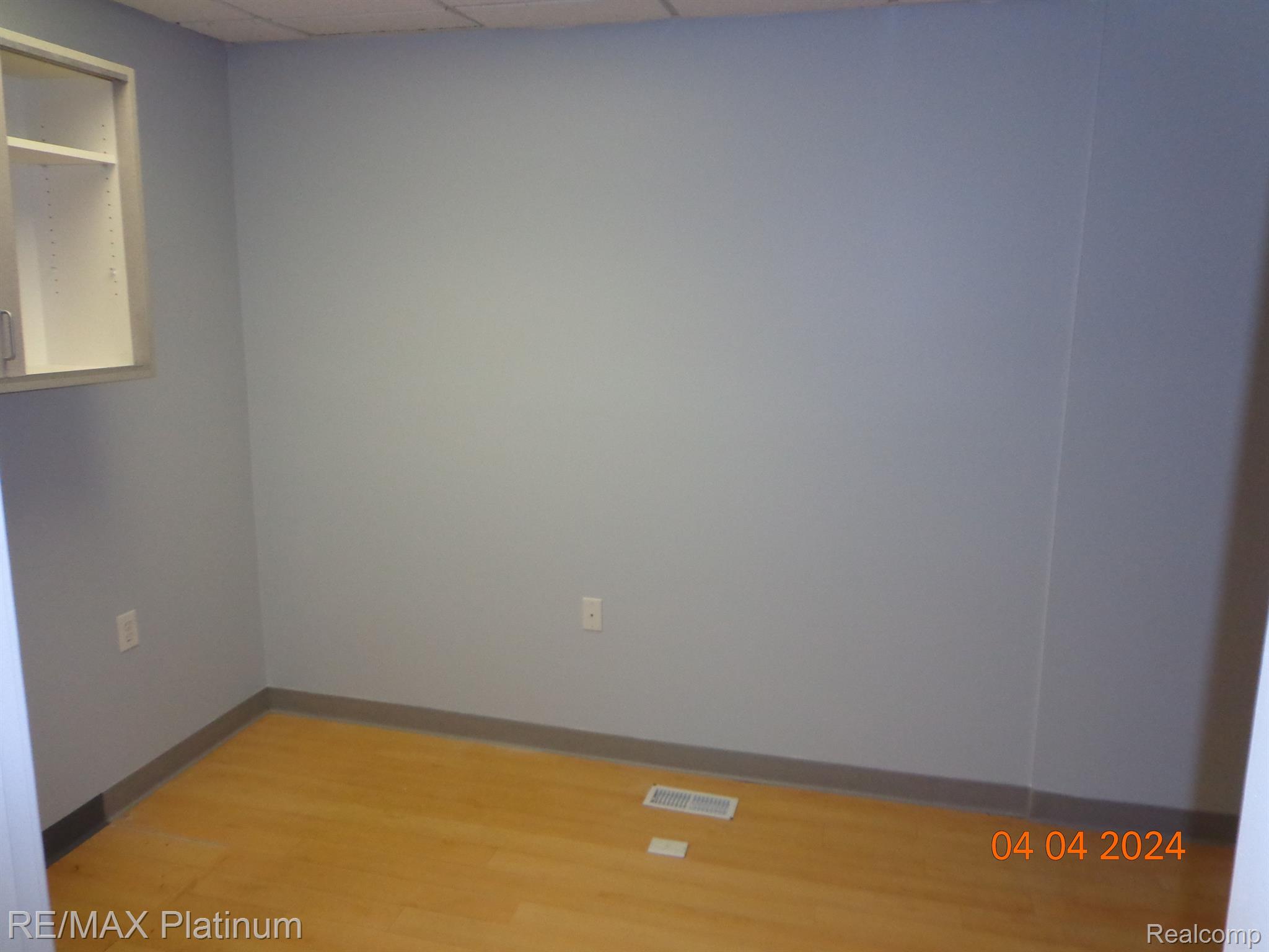 11479 HIGHLAND ROAD "B"