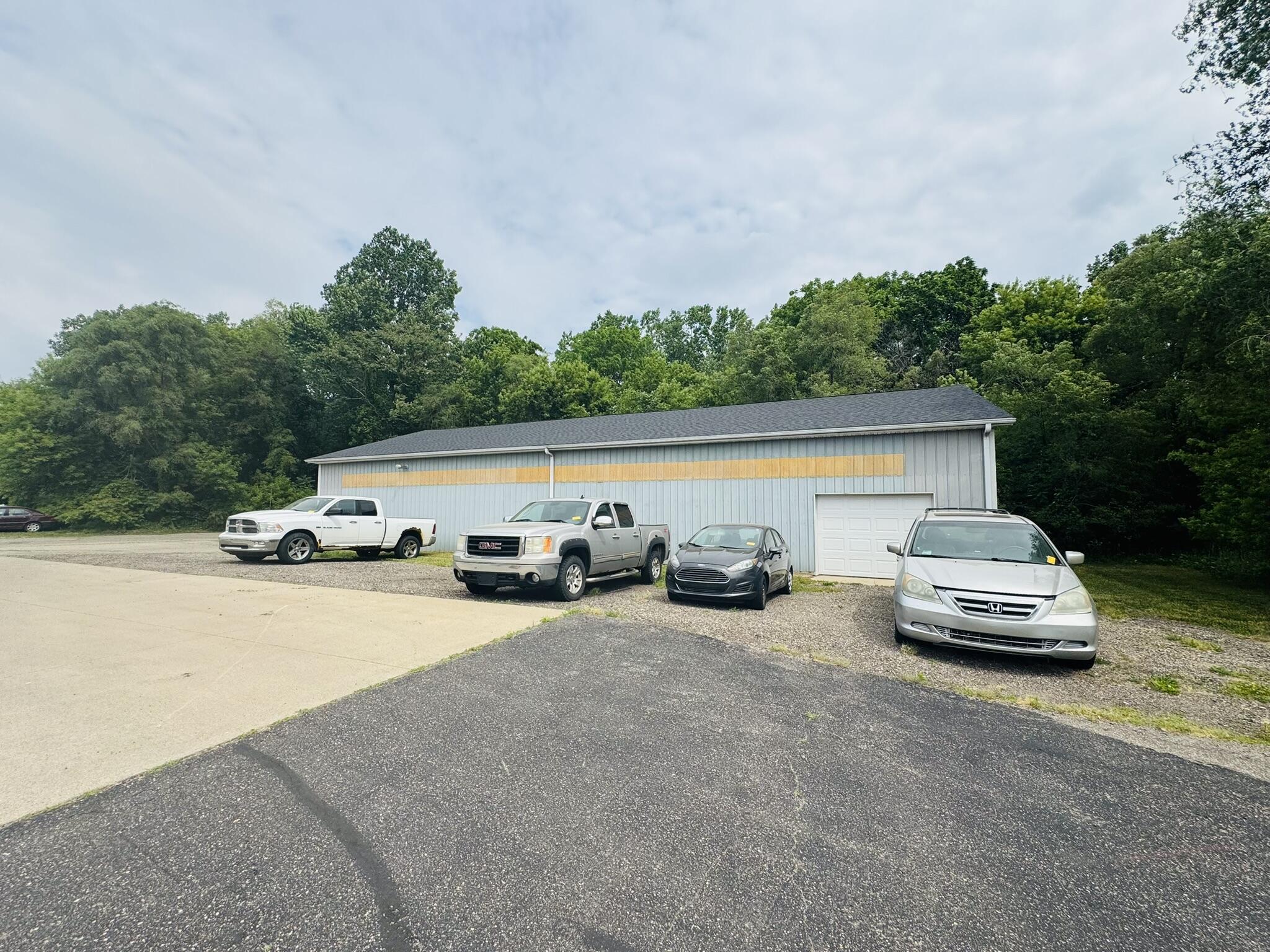 2100 W Dickman Road W