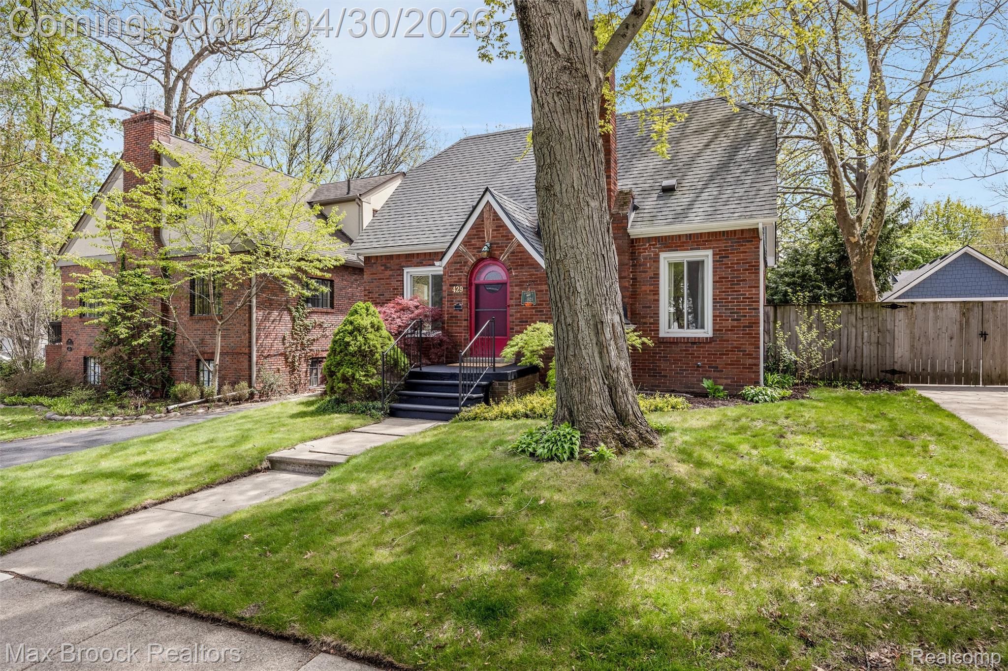 429 W Drayton Street