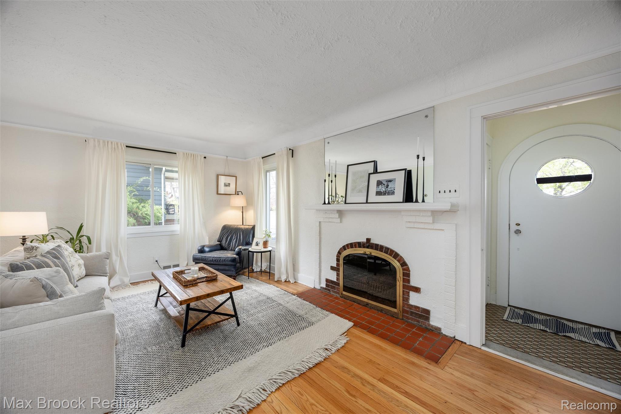 429 W Drayton Street