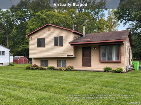 Photo of 5705 Lake Grove Drive, White Lake Charter Township, MI 48383 (MLS # 20261083055)