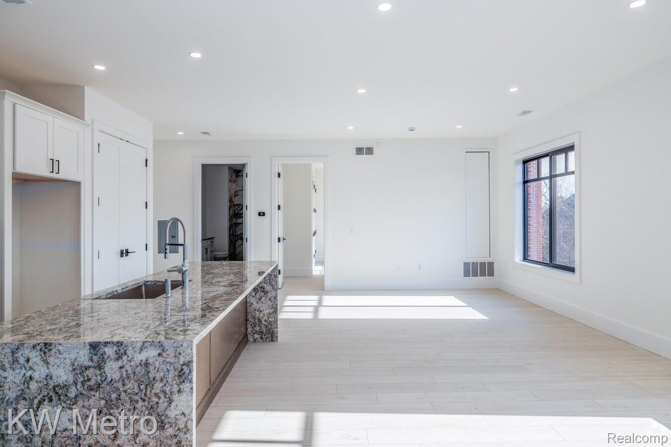 120 E Liberty Street 302