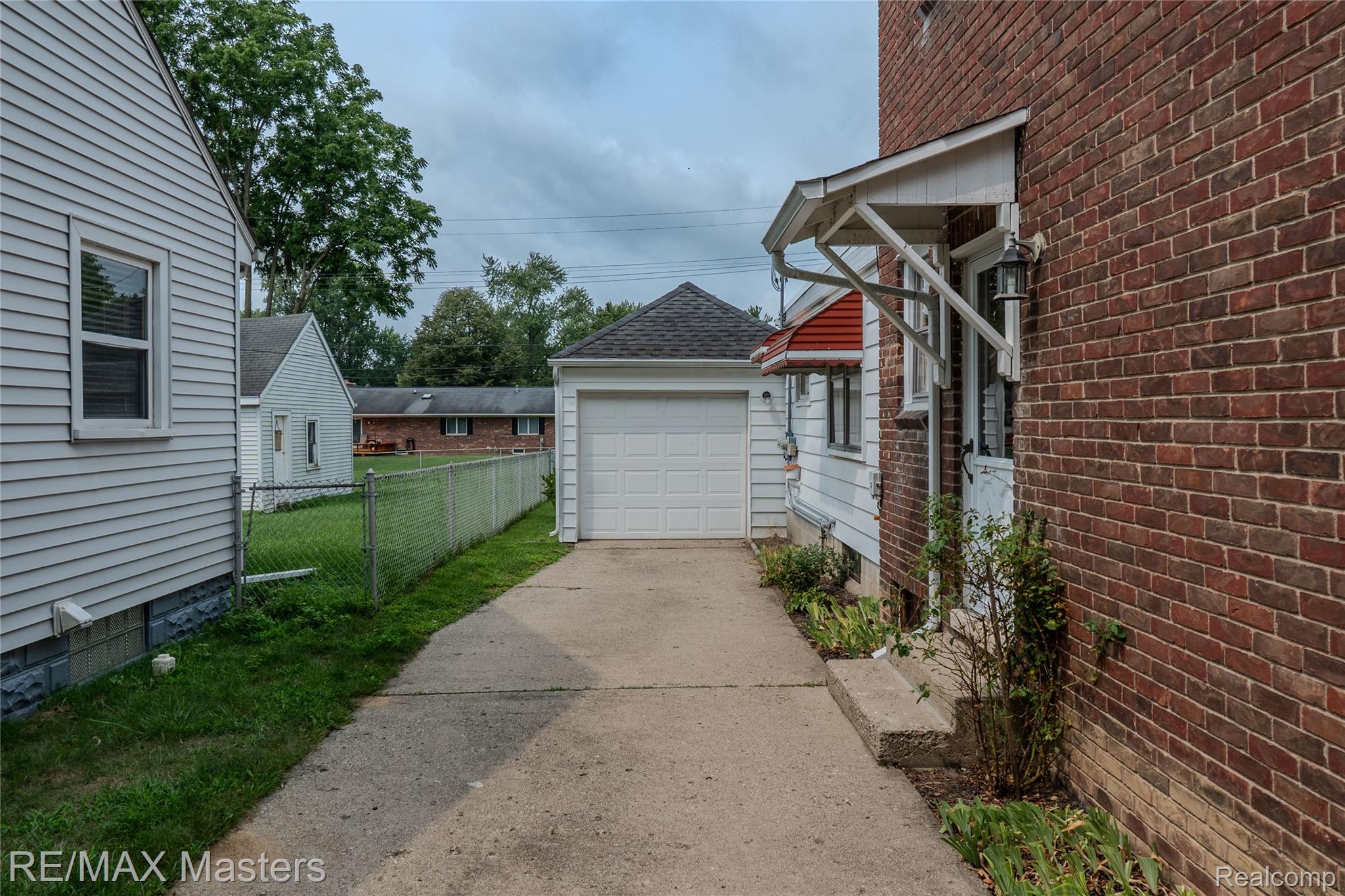 29386 Walnut Street