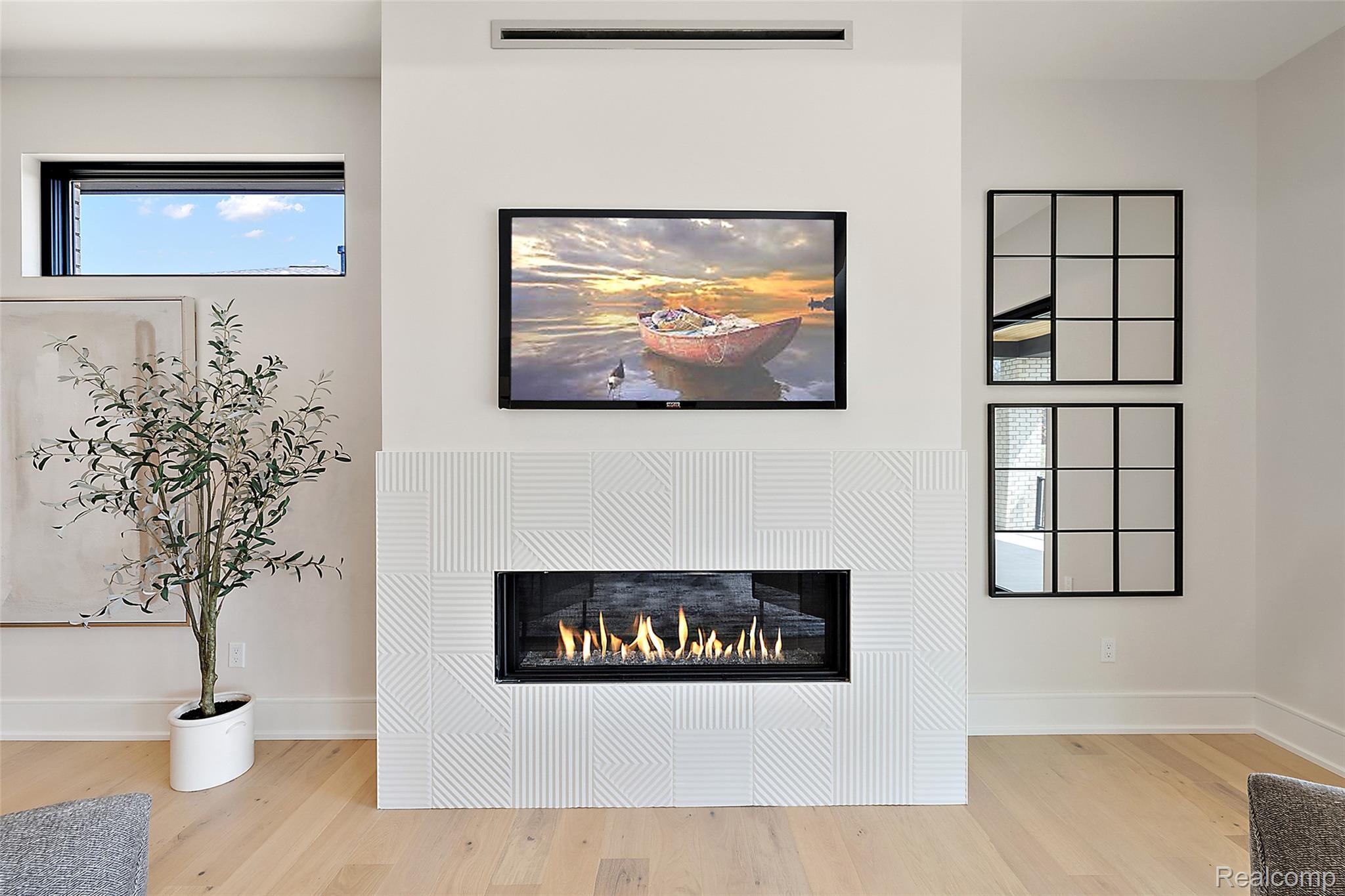 49588 VILLA Drive