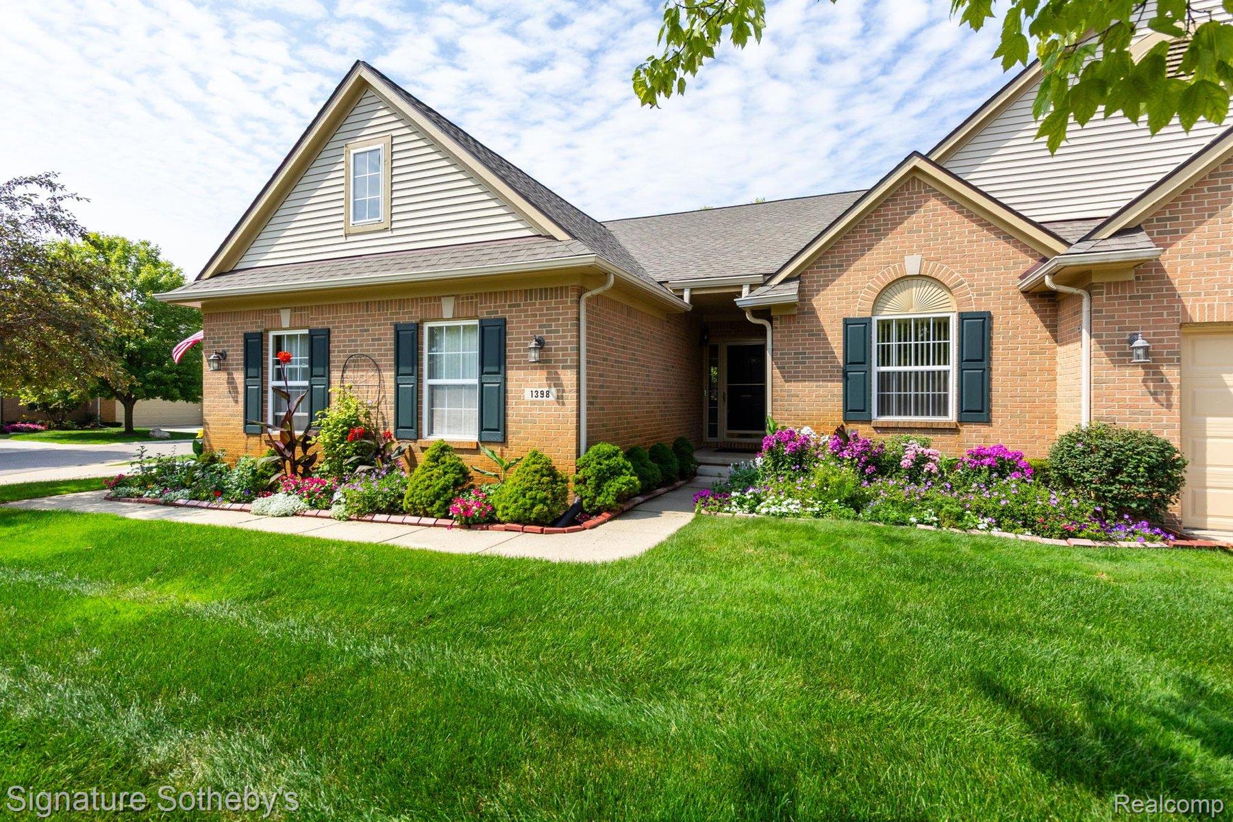1398 Waverly Drive 75