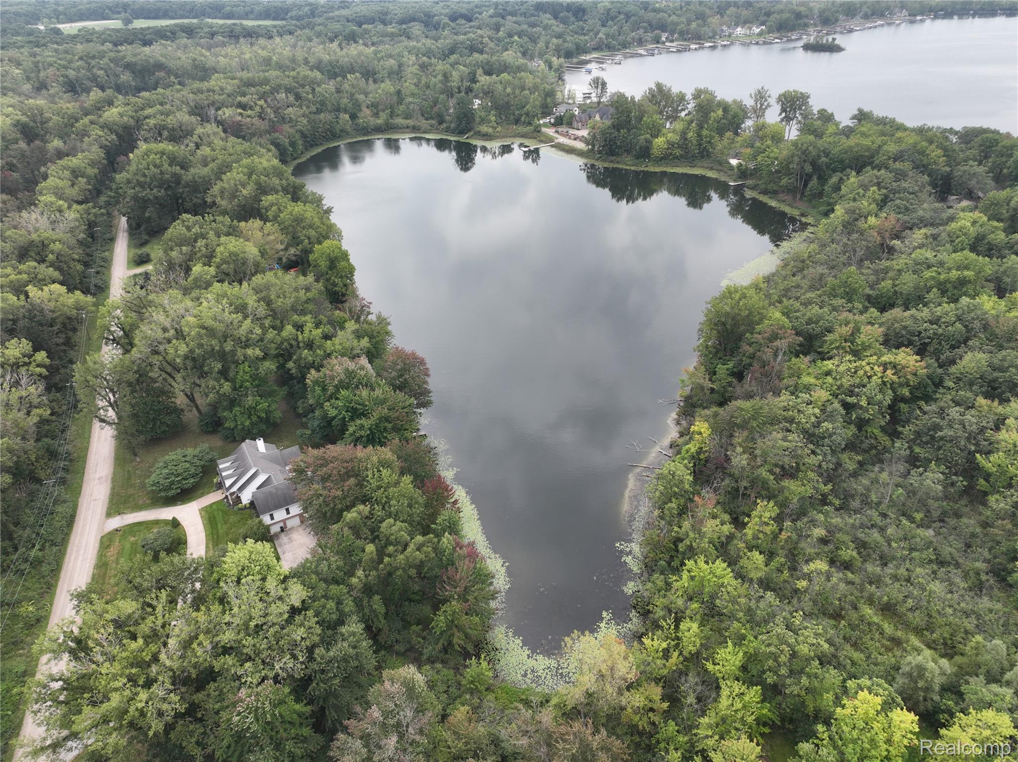 000 Edgelake Drive