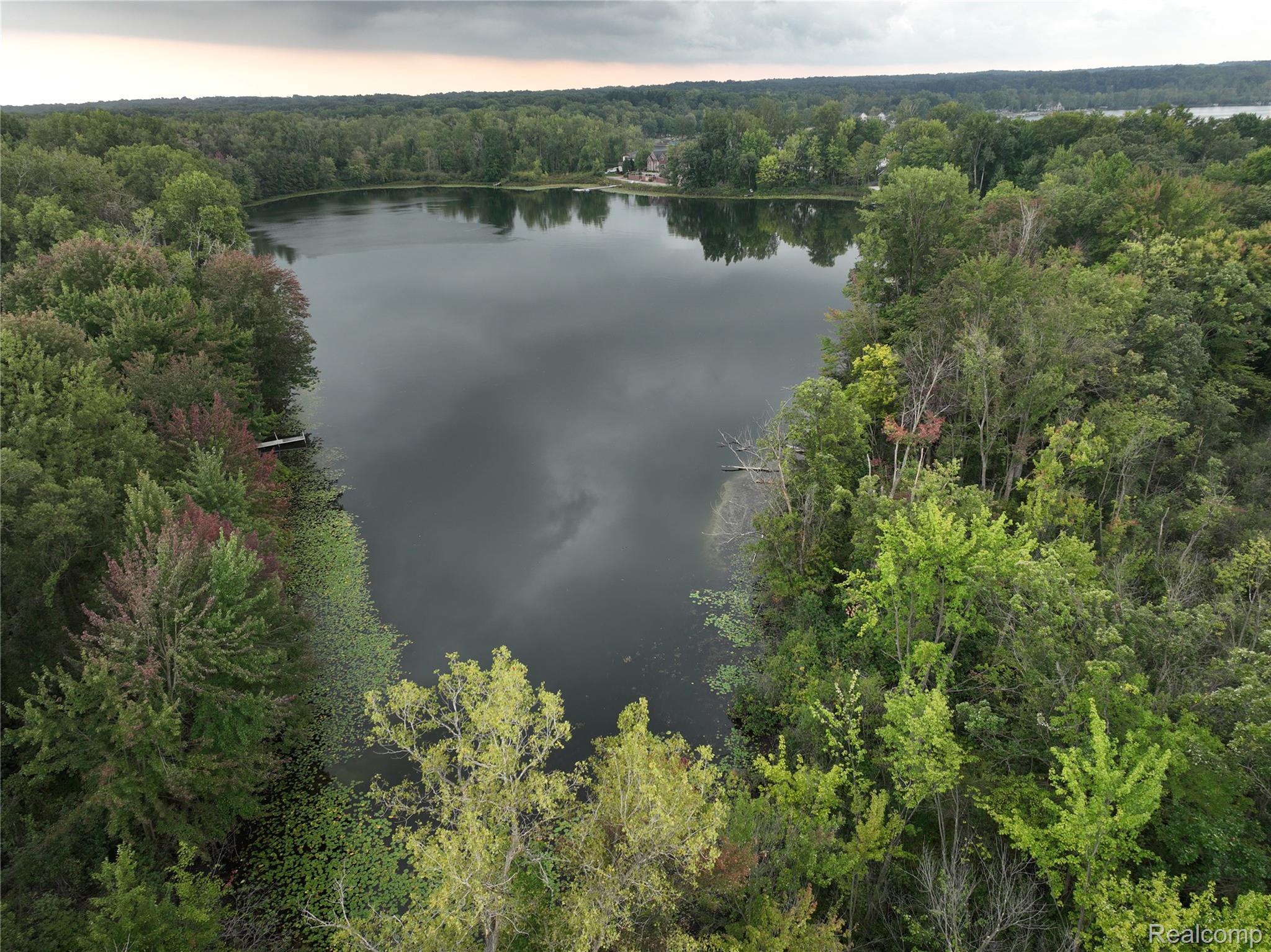 000 Edgelake Drive