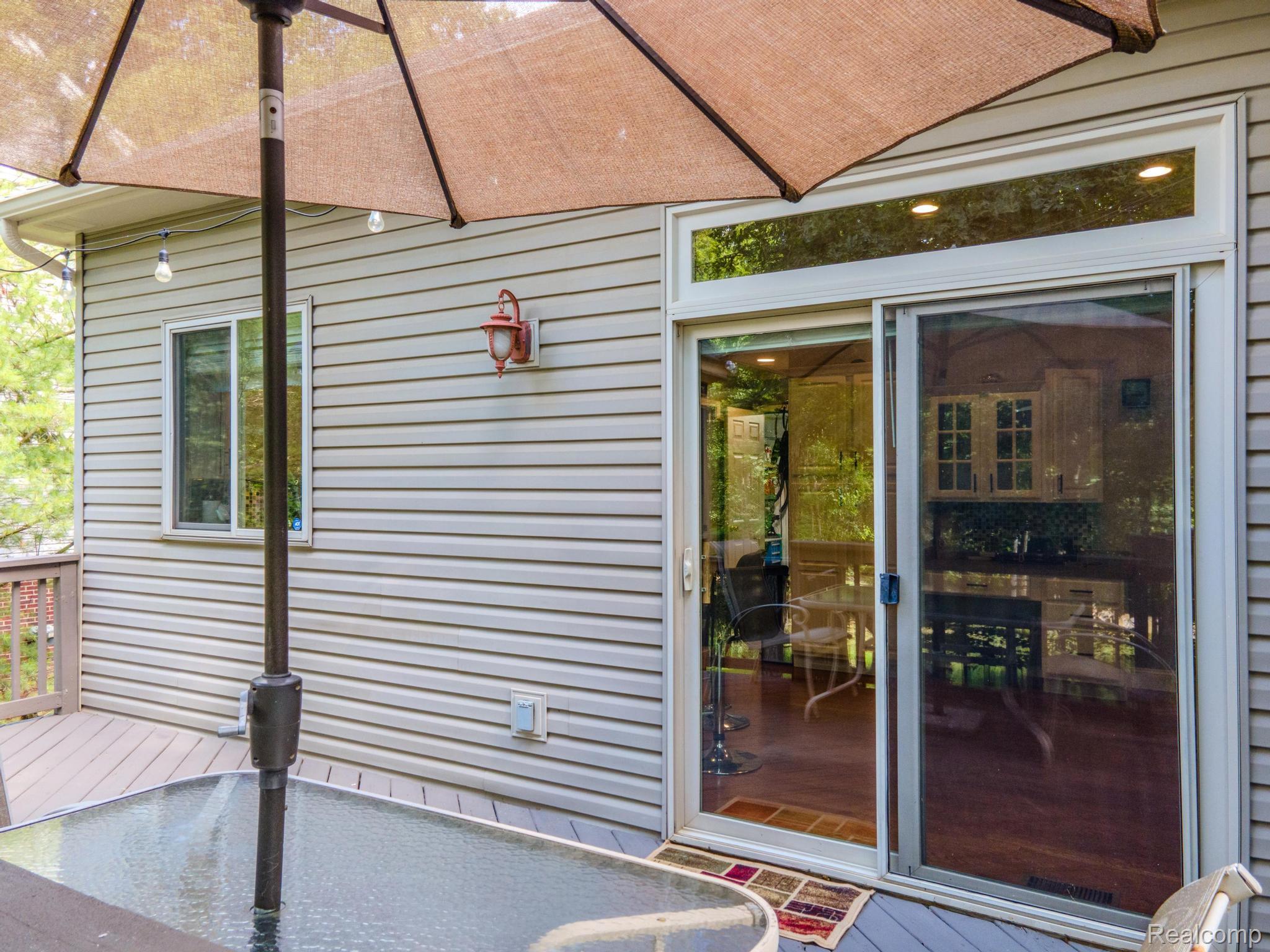 Orion Charter Township, Michigan 48362, United States, 4 Bedrooms Bedrooms, ,4 BathroomsBathrooms,Residential,Active,168222