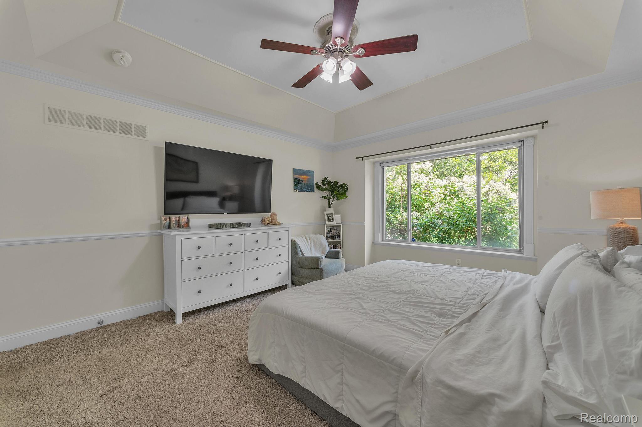 Orion Charter Township, Michigan 48362, United States, 4 Bedrooms Bedrooms, ,4 BathroomsBathrooms,Residential,Active,168222