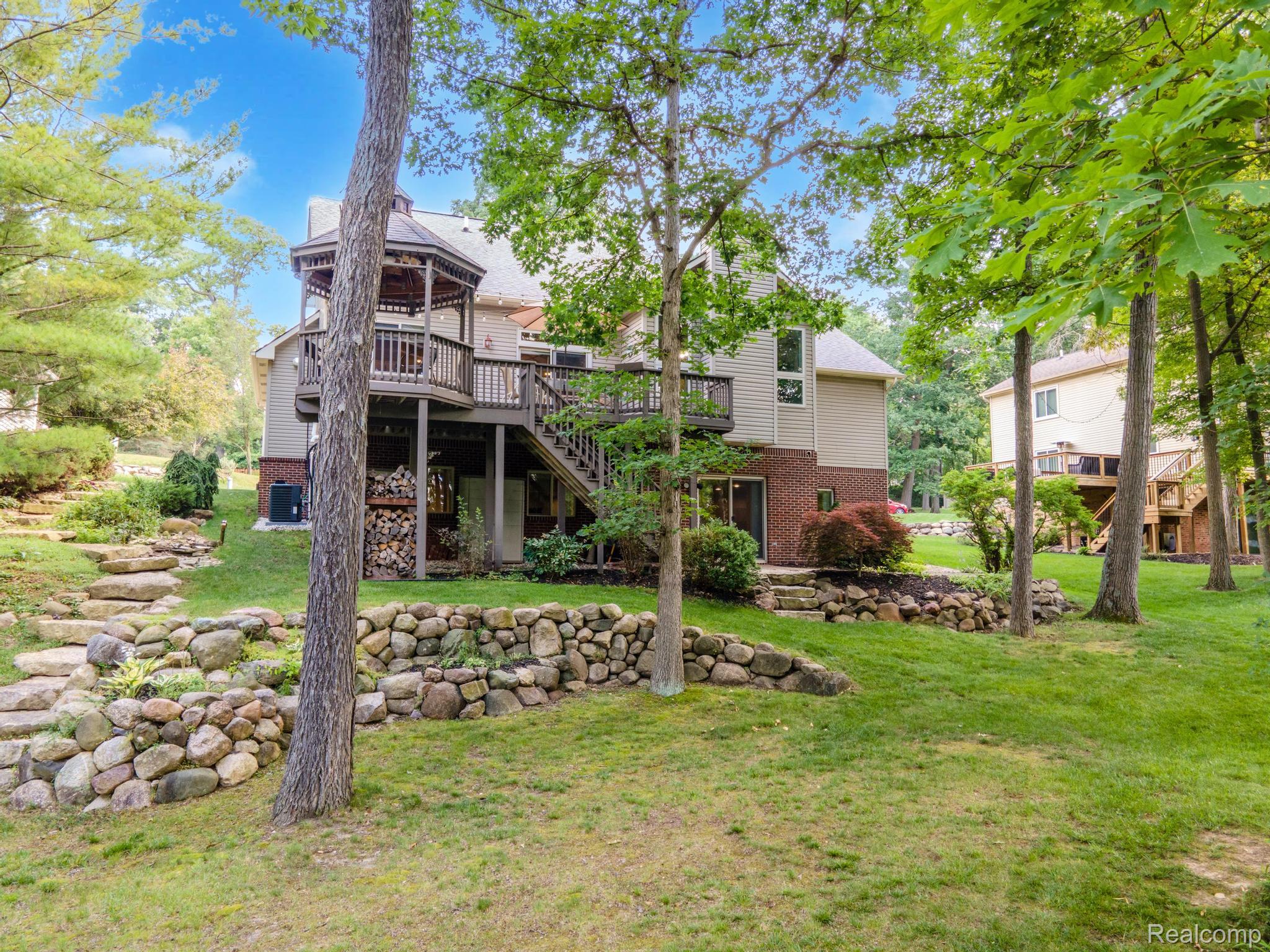 Orion Charter Township, Michigan 48362, United States, 4 Bedrooms Bedrooms, ,4 BathroomsBathrooms,Residential,Active,168222