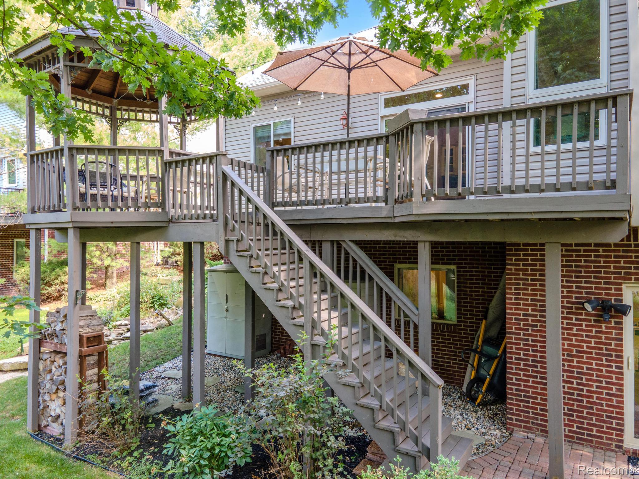 Orion Charter Township, Michigan 48362, United States, 4 Bedrooms Bedrooms, ,4 BathroomsBathrooms,Residential,Active,168222