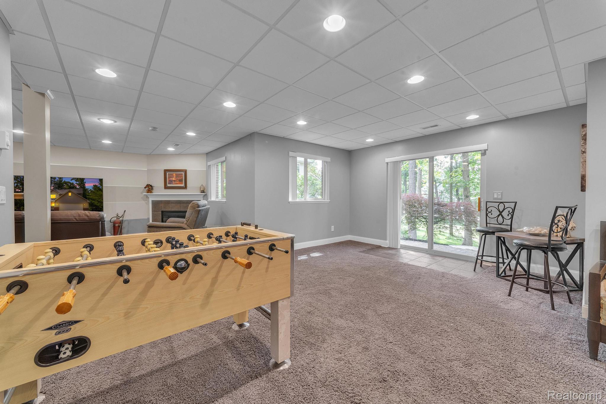 Orion Charter Township, Michigan 48362, United States, 4 Bedrooms Bedrooms, ,4 BathroomsBathrooms,Residential,Active,168222