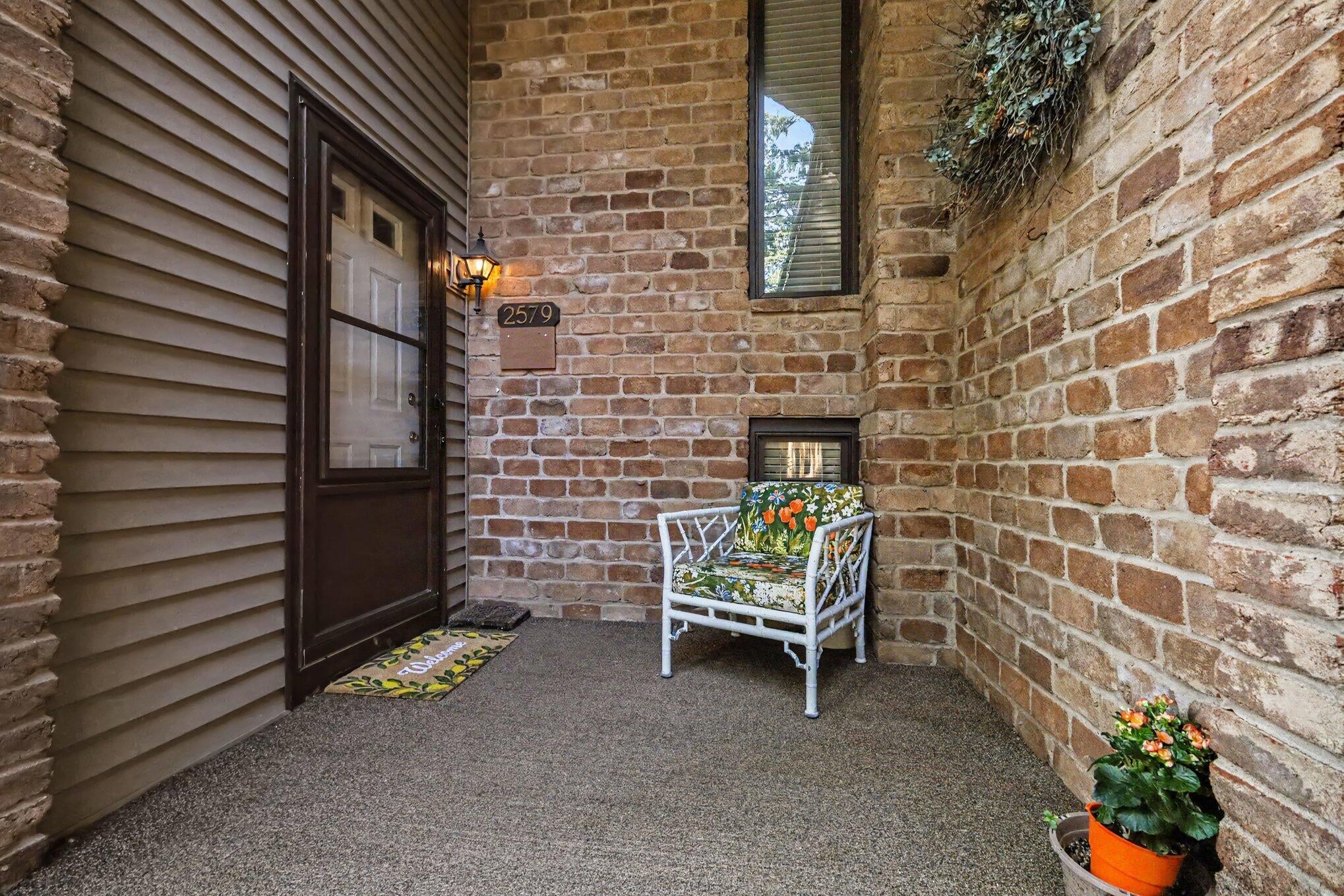 2579 Chatham Woods Drive SE