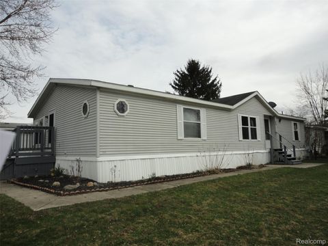 Photo of 326 Holly Lane, Van Buren Charter Township, MI 48111 (MLS # 20261021949)