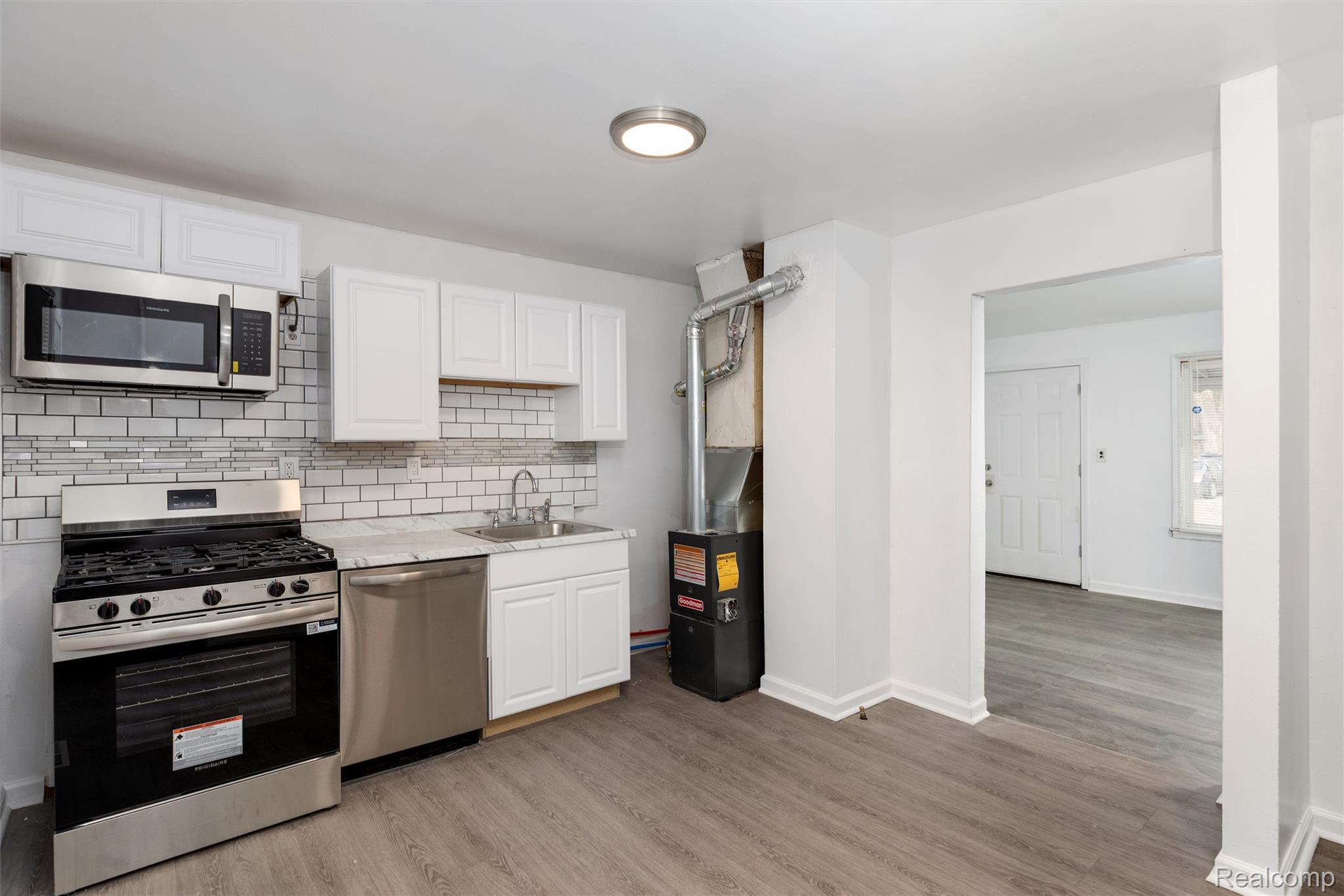 26011 Dartmouth Street