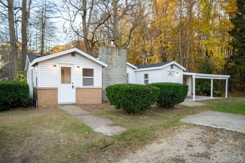 69429 M 43 Highway Geneva Township MI 49090